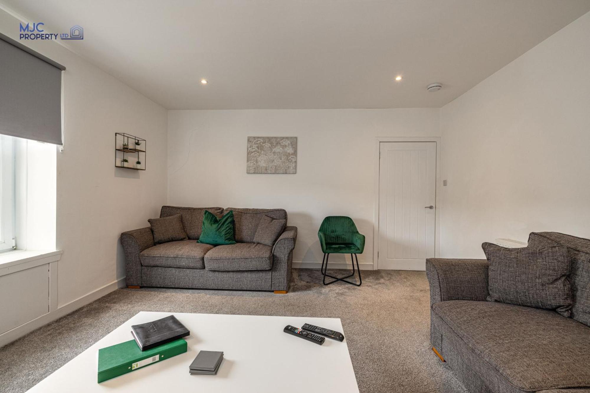 Town Centre Apartment Хоик Экстерьер фото