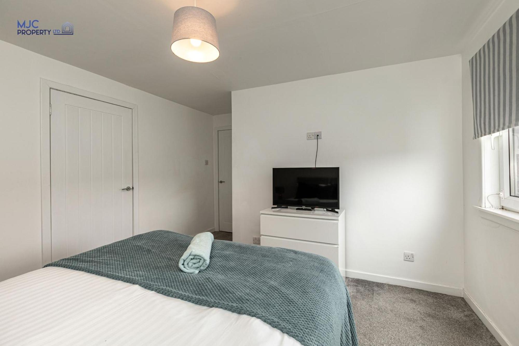 Town Centre Apartment Хоик Экстерьер фото